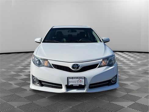 Used 2014 Toyota Camry SE FWD image 8