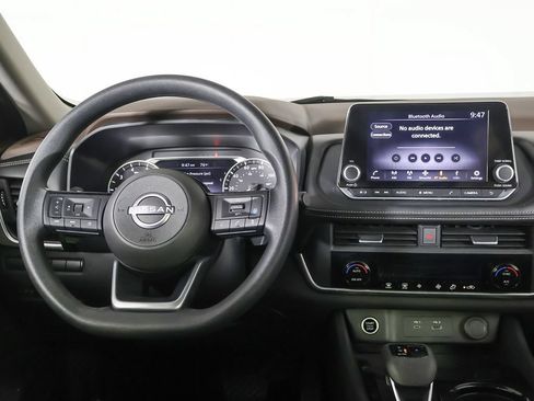 Used 2023 Nissan Rogue SV AWD/4WD image 28
