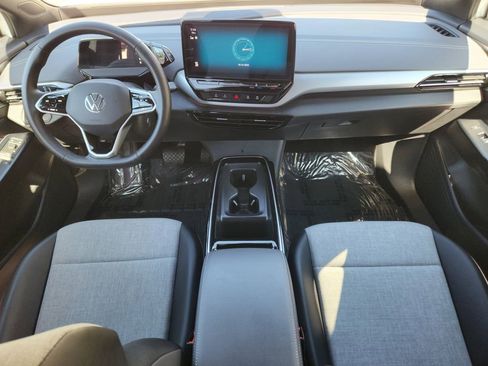 Certified 2024 Volkswagen ID.4 Standard image 11