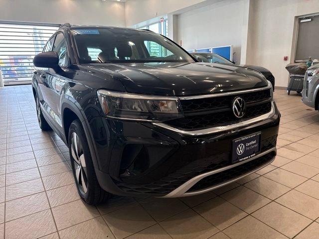 Certified 2024 Volkswagen Taos S AWD/4WD image 1