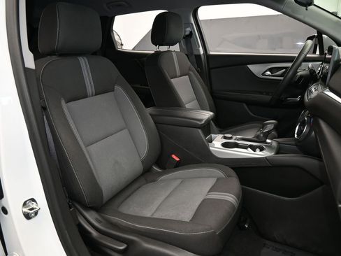 Used 2024 Chevrolet Blazer LT image 38