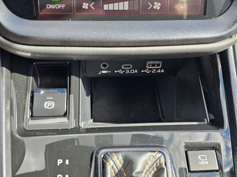 Certified 2025 Subaru Outback Wilderness AWD/4WD image 31