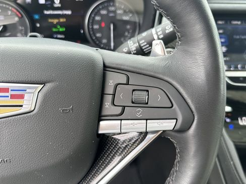 Certified 2025 Cadillac XT6 Sport w/ Technology Package AWD/4WD image 33