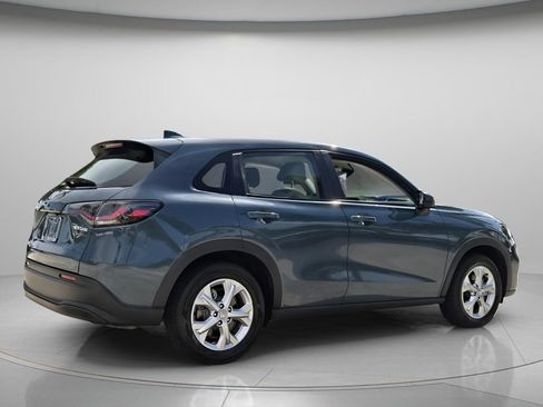 Certified 2025 Honda HR-V LX image 7