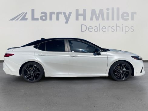 Used 2025 Toyota Camry XSE image 6