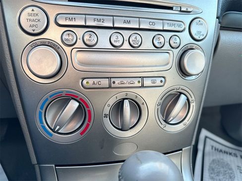 Used 2004 MAZDA MAZDA6 i image 15