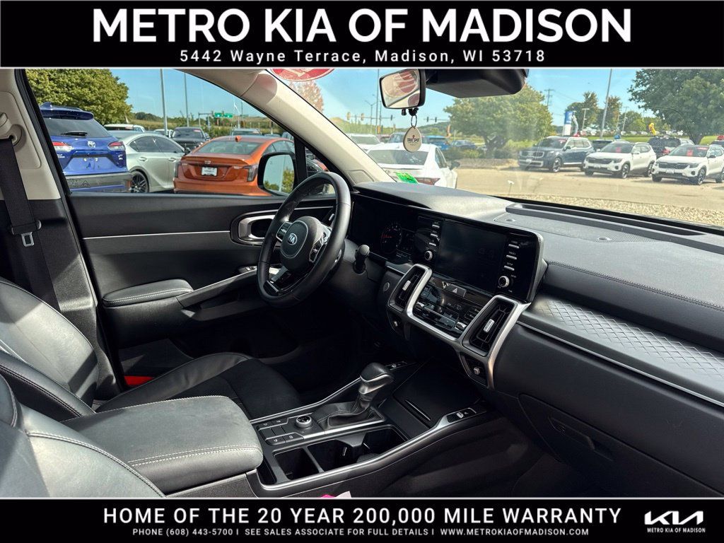 Used 2021 Kia Sorento S w/ Panoramic Sunroof Package AWD/4WD image 50
