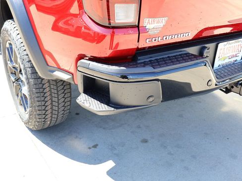 New 2026 Chevrolet Colorado Trail Boss AWD/4WD image 25