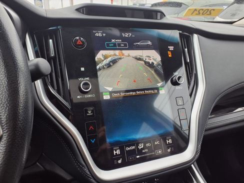 Used 2021 Subaru Outback Limited image 11