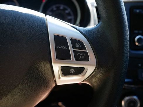 Used 2016 Mitsubishi Lancer ES AWD/4WD image 19