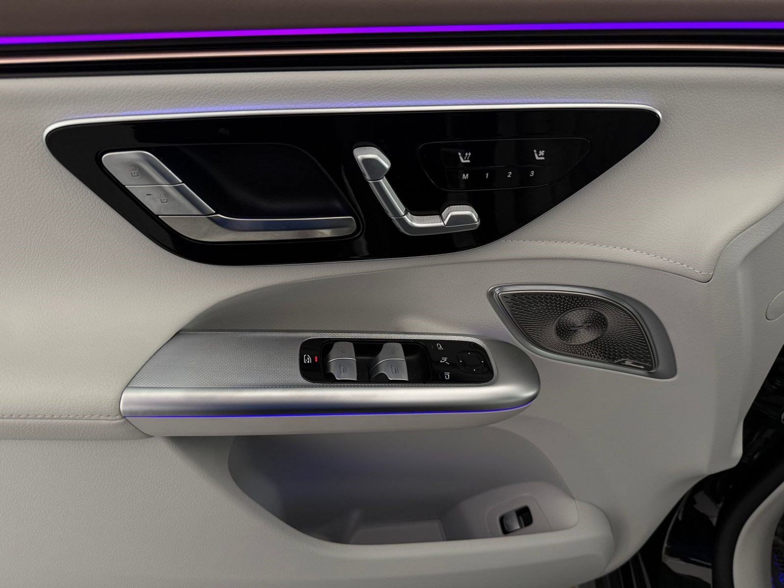Certified 2023 Mercedes-Benz EQE 500 4MATIC SUV image 11