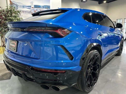Used 2019 Lamborghini Urus AWD/4WD image 38