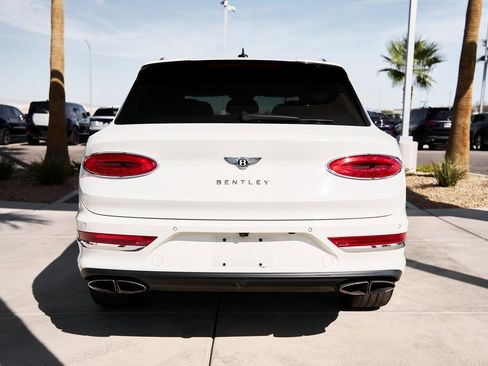Used 2022 Bentley Bentayga image 7