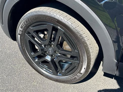 Used 2025 Kia Telluride EX X-Line AWD/4WD image 34
