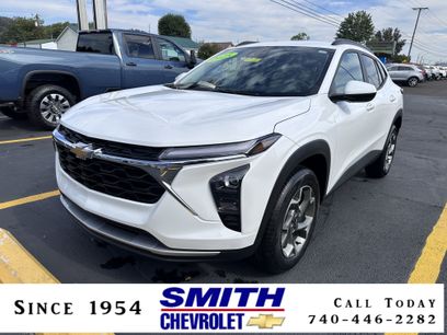Used 2025 Chevrolet Trax LT w/ Driver Confidence Package