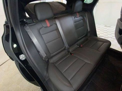 Used 2024 Chevrolet Trax RS w/ Sunroof Package FWD image 10