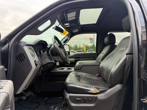 Used 2015 Ford F250 Lariat w/ Lariat Ultimate Package AWD/4WD image 14