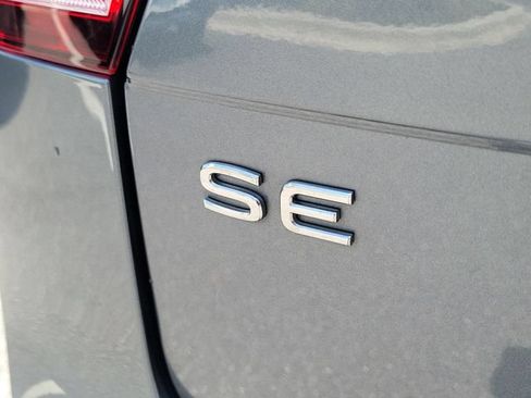 Certified 2023 Volkswagen Tiguan SE R-Line FWD image 6