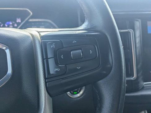 Used 2021 GMC Yukon Denali w/ Denali Premium Package AWD/4WD image 28