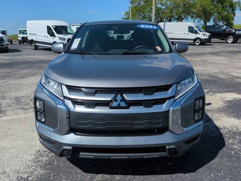 Used 2021 Mitsubishi Outlander Sport SE image 3