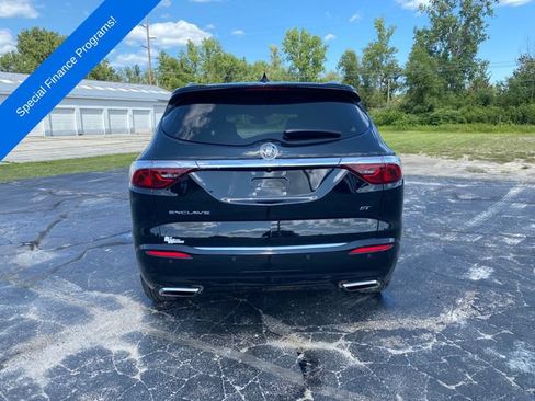 Used 2024 Buick Enclave Essence w/ Sport Touring Edition FWD image 5