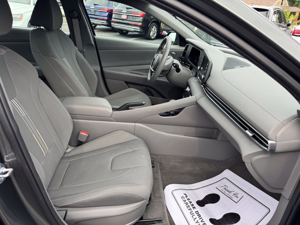Used 2026 Hyundai Elantra Sport FWD image 27