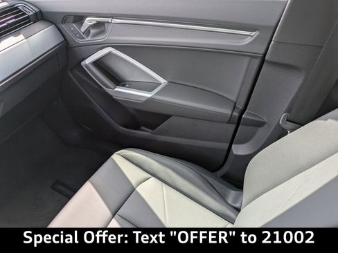 New 2025 Audi Q3 2.0T Premium image 19