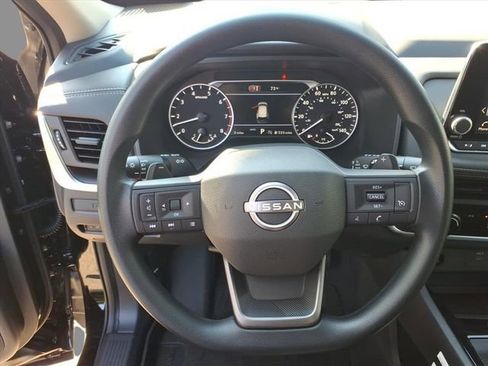 New 2026 Nissan Rogue S image 18