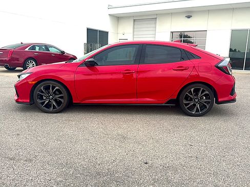 Used 2019 Honda Civic Sport image 4