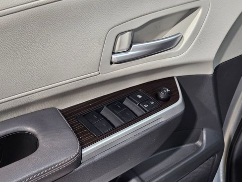 Used 2022 Toyota Sienna XLE image 21