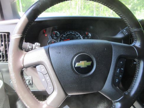 Used 2020 Chevrolet Express 2500 w/ Driver Convenience Package RWD image 34