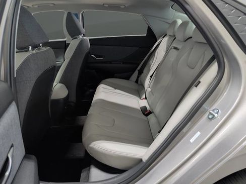 New 2026 Hyundai Elantra Limited FWD image 31