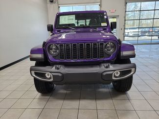 New 2026 Jeep Gladiator Sahara video 2