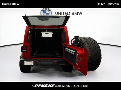Used 2019 Jeep Wrangler Unlimited Sahara AWD/4WD image 20