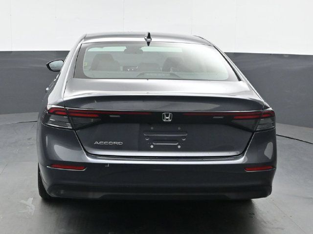 Used 2023 Honda Accord EX image 4
