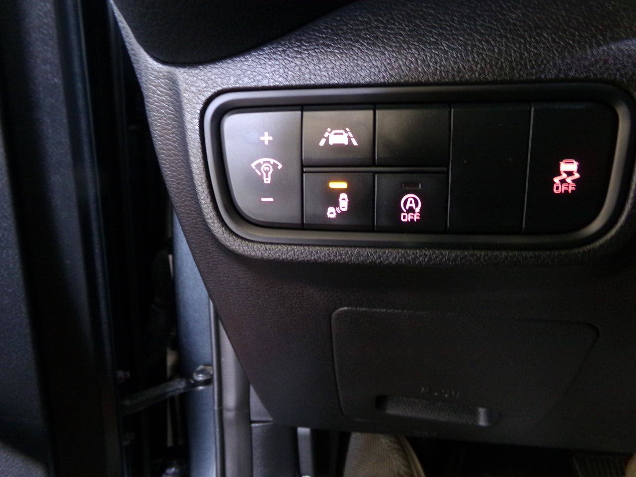 Used 2020 Kia Soul GT-Line w/ GT 2.0L Power Sunroof Package FWD image 36