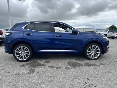 Used 2024 Buick Envision Avenir AWD/4WD image 8