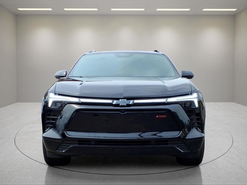 Used 2026 Chevrolet Blazer EV RS AWD/4WD image 2