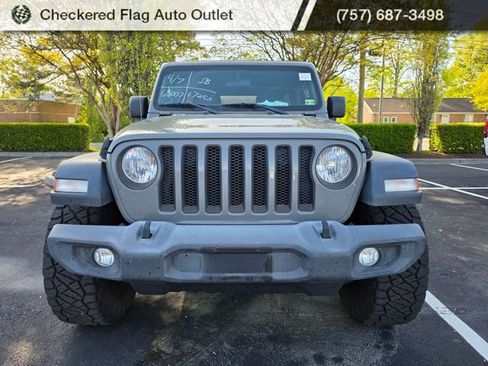 Used 2019 Jeep Wrangler Unlimited Sport image 2