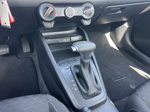 Used 2022 Kia Rio S image 10