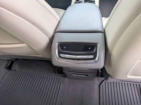 Used 2021 Cadillac XT6 Premium Luxury FWD image 27