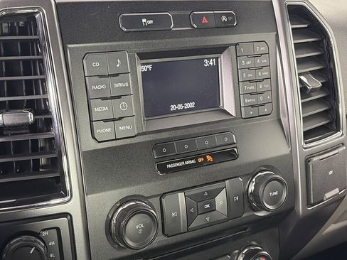 Used 2017 Ford F150 XLT AWD/4WD image 19