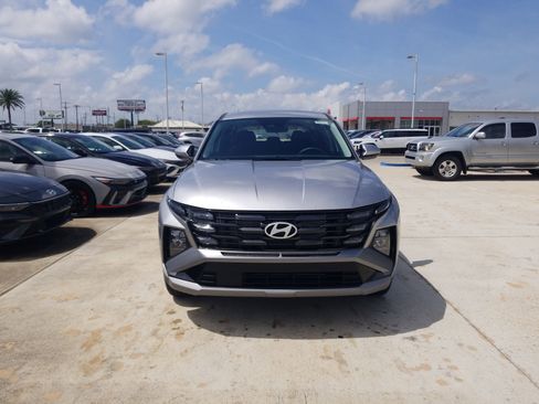 New 2026 Hyundai Tucson SE FWD image 2