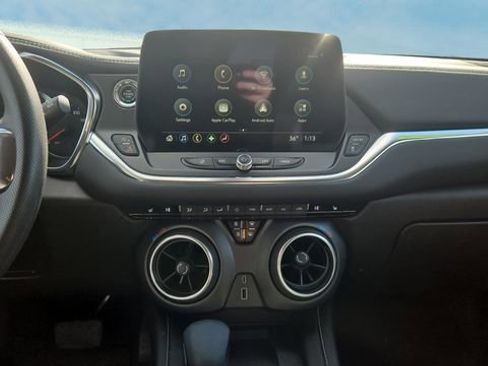 Used 2024 Chevrolet Blazer LT w/ Convenience Package image 10