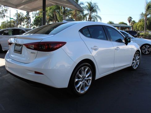 Used 2014 MAZDA MAZDA3 s Grand Touring w/ Technology Package FWD image 5