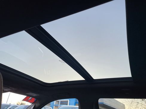 Used 2021 Chevrolet Tahoe High Country w/ Premium Package image 49