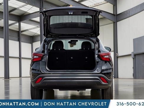 New 2026 Chevrolet Trax LS FWD image 24