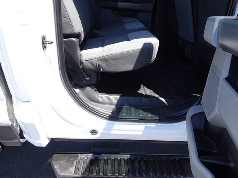 Used 2024 Ford F250 XLT w/ FX4 Off-Road Package AWD/4WD image 31