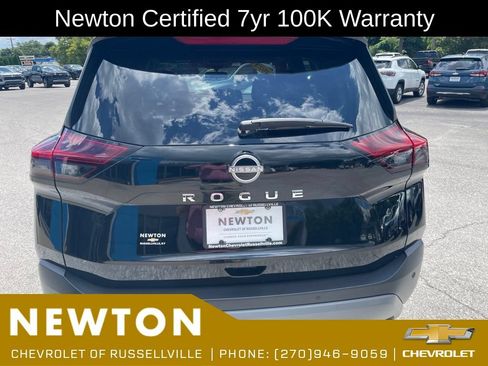 Used 2023 Nissan Rogue S FWD image 40