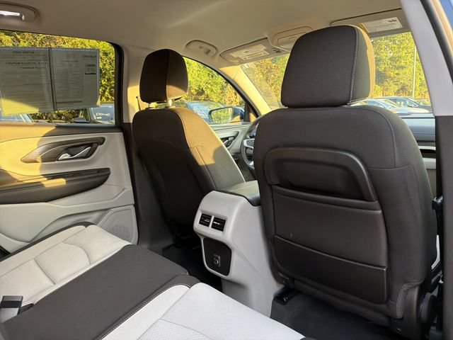 Used 2022 GMC Terrain SLE FWD image 16